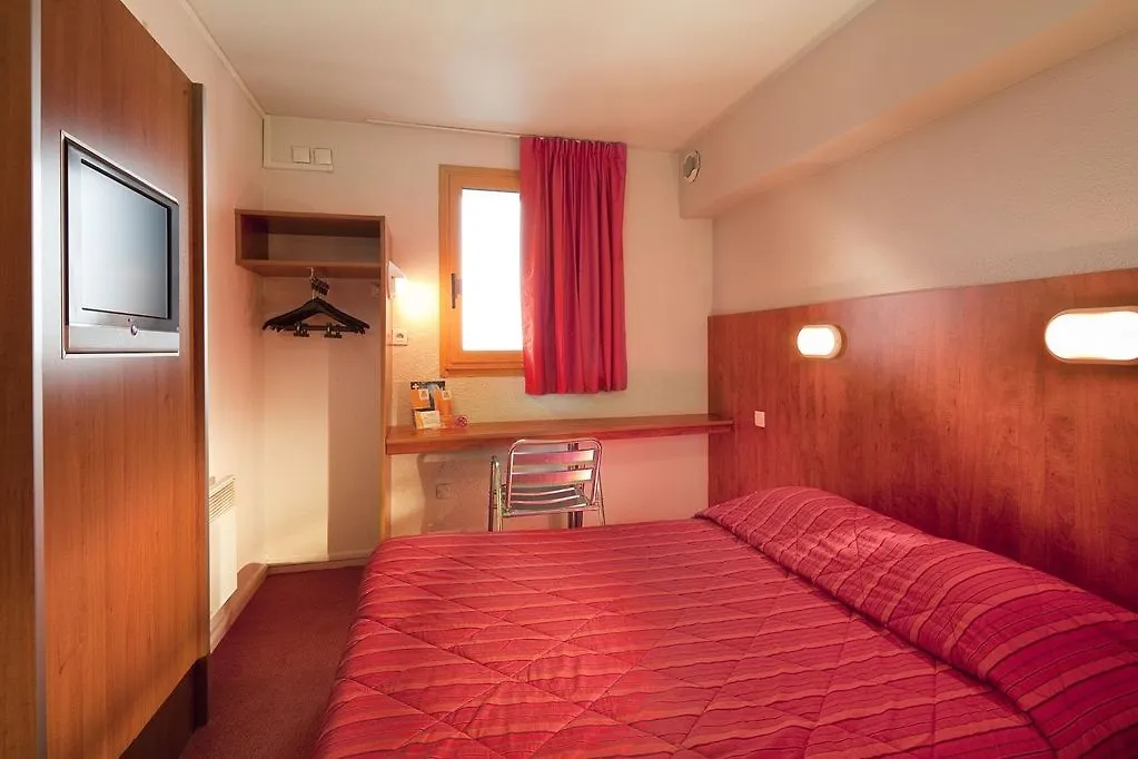 Ibis Budget Chilly-Mazarin Les Champarts Hotel