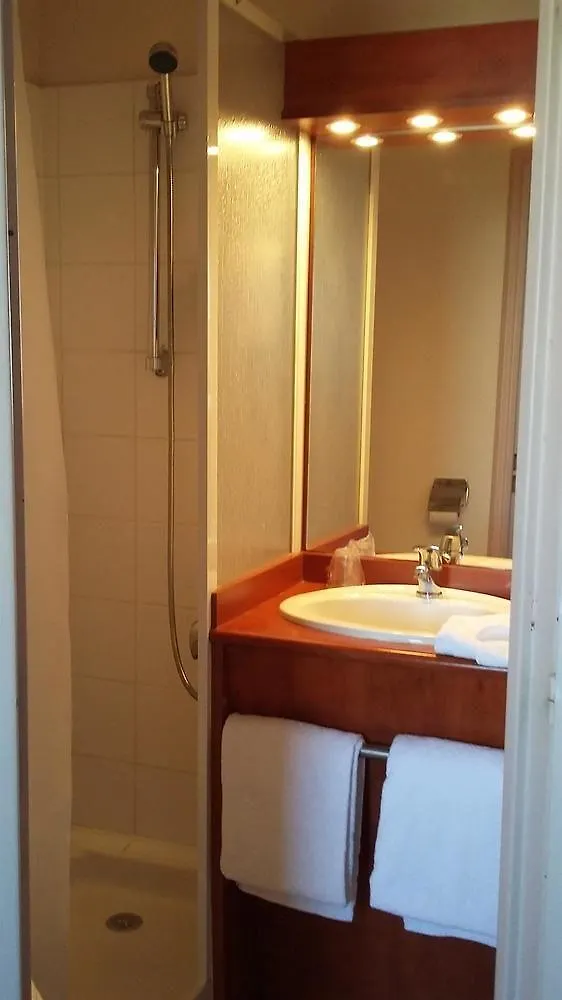 Ibis Budget Chilly-Mazarin Les Champarts Hotel